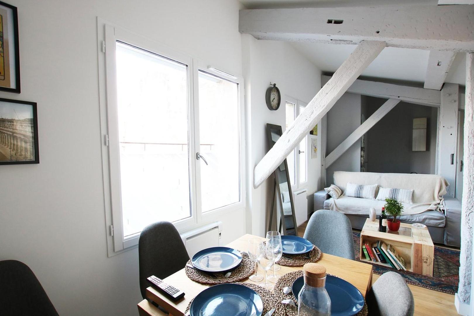 Guestready - Sunny Attic Apt Near Grand Theatre Бордо Экстерьер фото