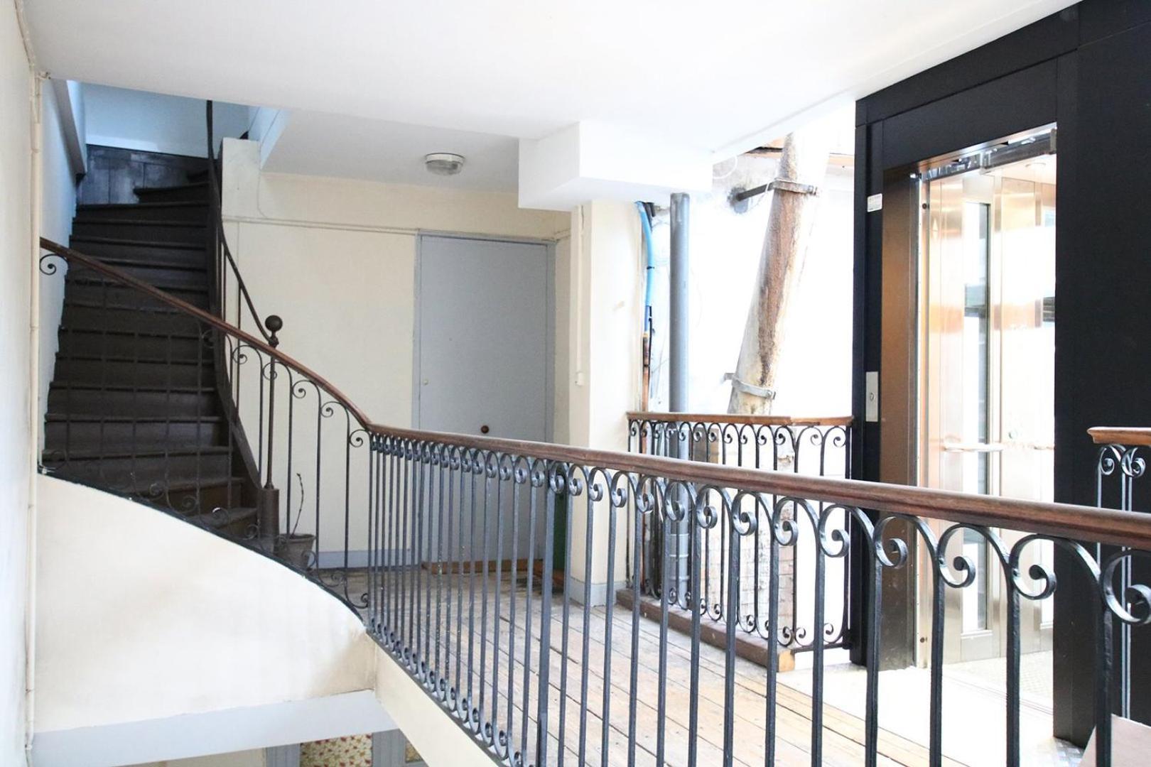 Guestready - Sunny Attic Apt Near Grand Theatre Бордо Экстерьер фото